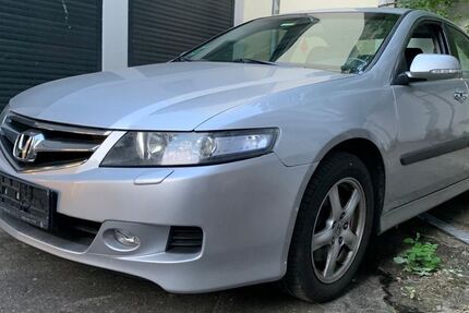 Honda Accord 112.700 km 4.500 &euro; Berlin 12043