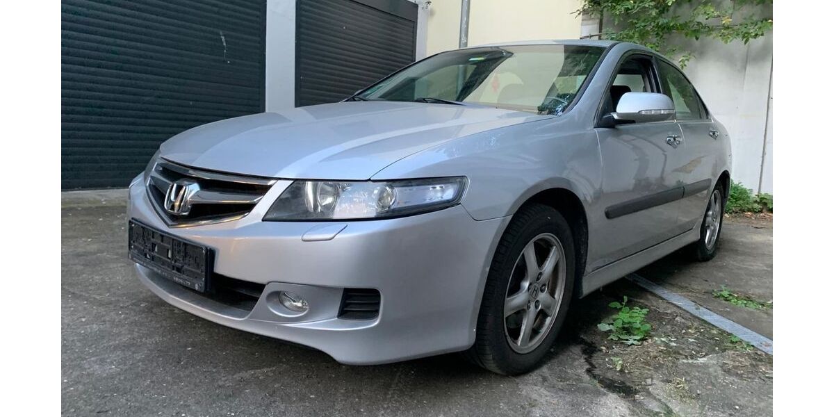 Honda Accord 112.700 km 4.500 &euro; Berlin 12043