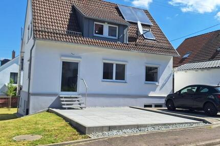 Renov. EFH in Aalen-Was. 5 Zi., 130 m², mit Einl.-Whg., Garage, gr. Garten, ruh. Lage 5 zimmer
