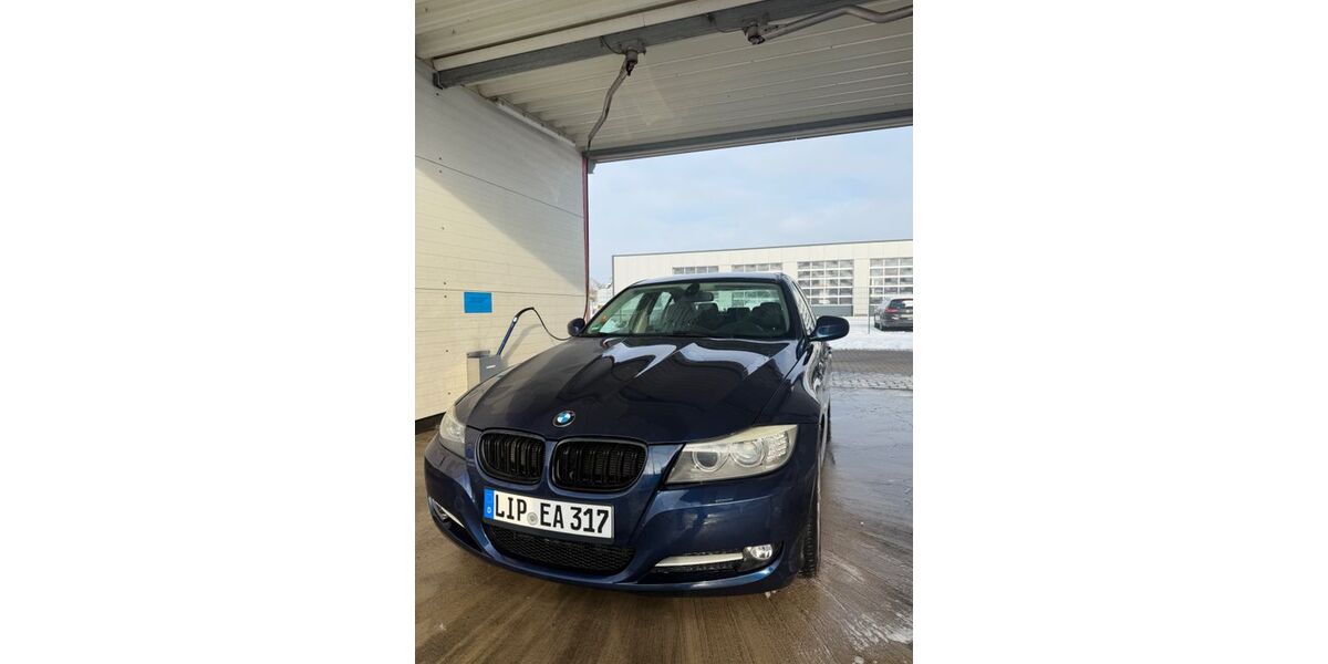 BMW 320 278.000 km 6.300 &euro; Lemgo 32657