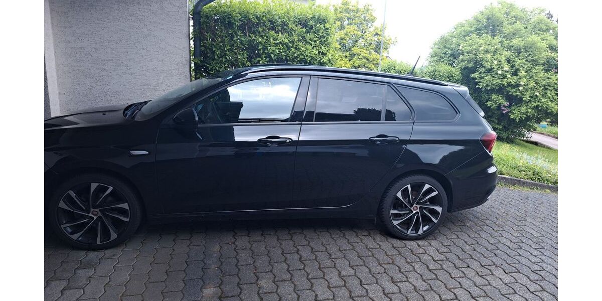 Fiat Tipo 49.899 km 14.200 &euro; Vettelschoß 53560