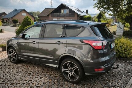 Ford Kuga 56.000 km 18.100 &euro; Versmold 33775