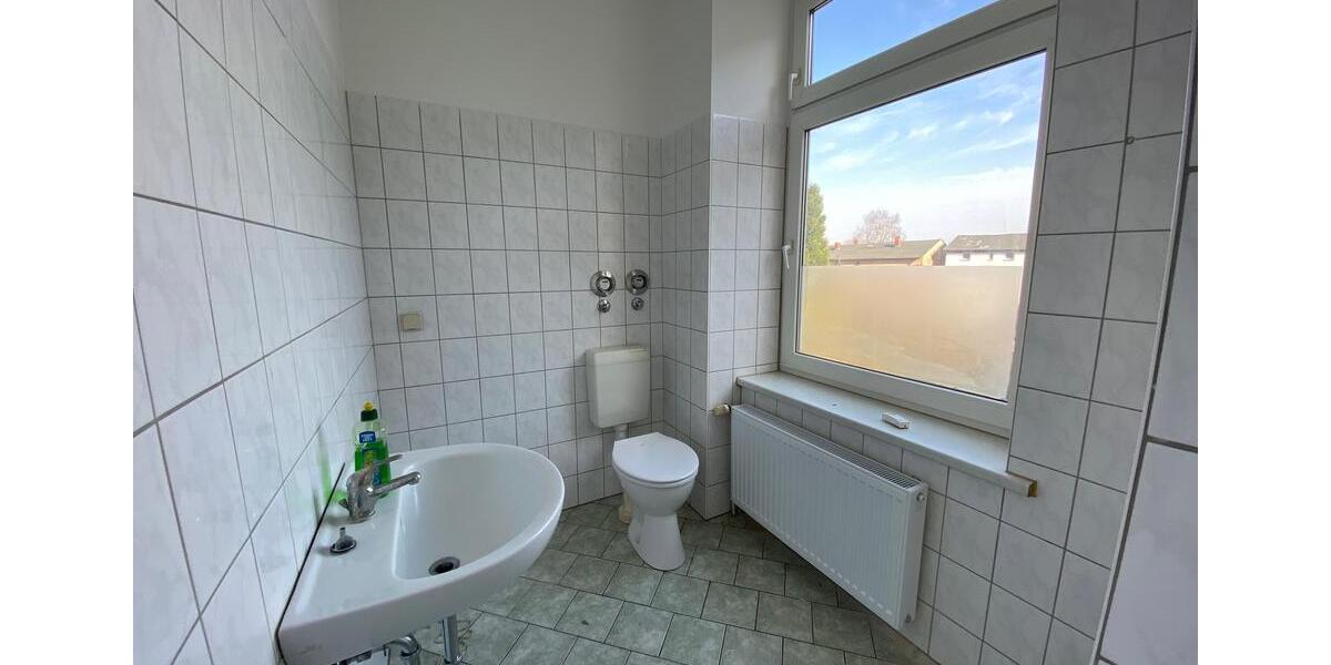 Etagenwohnung Güstrow - 3 Zimmer, 91 m&sup2;, 700&euro; | Angebot:25431922