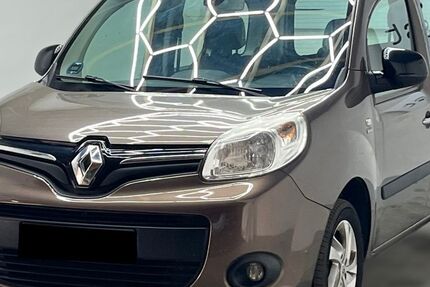 Renault Kangoo 220.976 km 3.200 &euro; Torgau 04860
