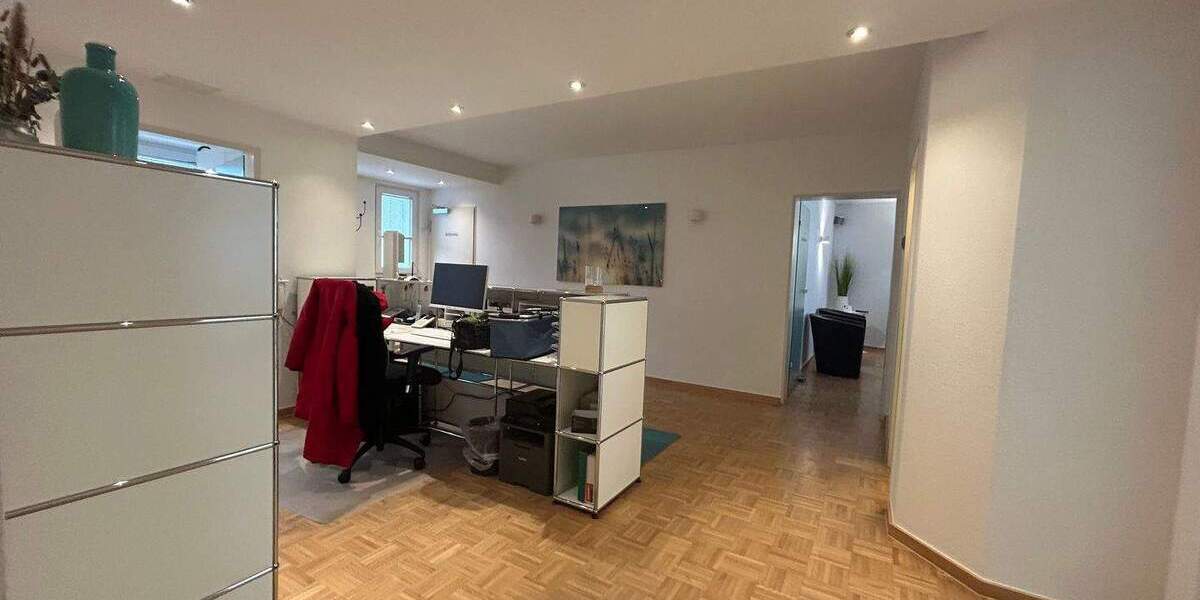 Gewerbeobjekt Lüdenscheid Staberg - 4 Zimmer, 147 m&sup2;, 1.350&euro; | Angebot:26851332