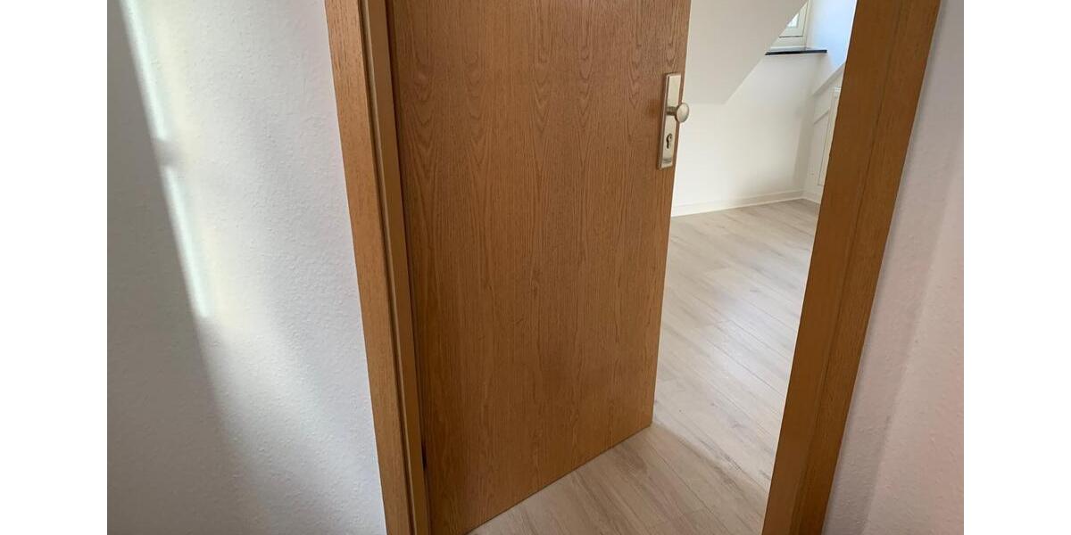Dachgeschoßwohnung Bad Langensalza - 2 Zimmer, 50 m&sup2;, 350&euro; | Angebot:25366938