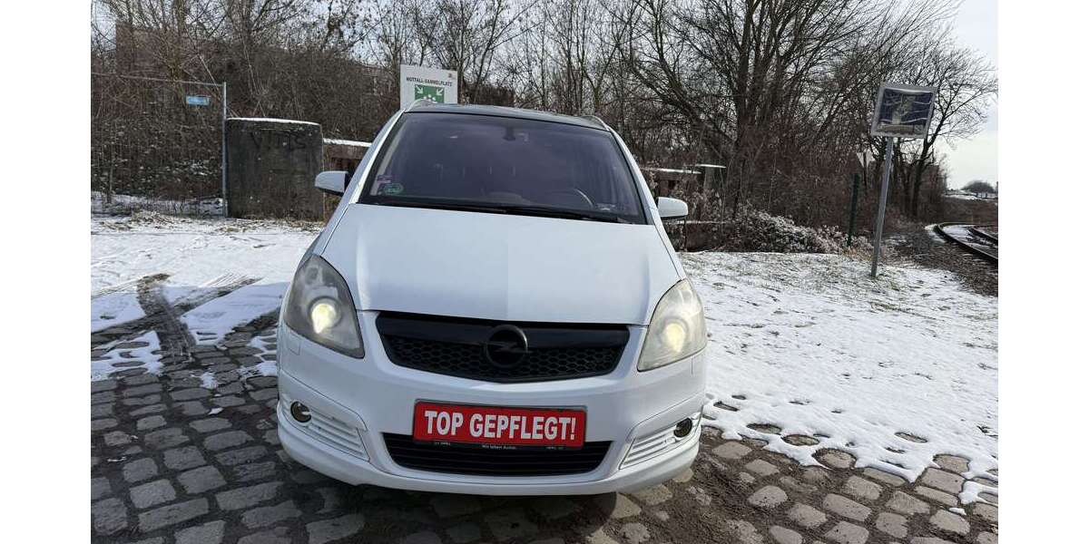 Opel Zafira 171.000 km 2.999 &euro; Berlin 12043