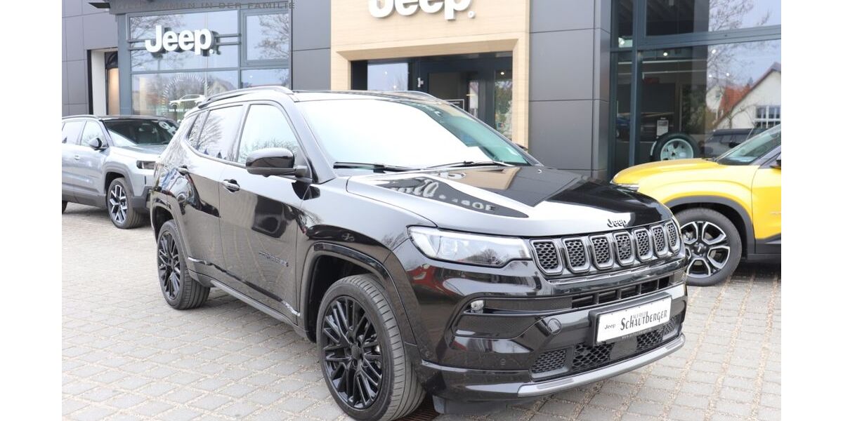 Jeep Compass 42.791 km 33.490 &euro; Potsdam 14482