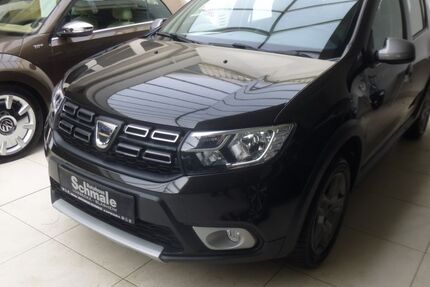 Dacia Sandero 72.000 km 9.740 &euro; Lübbecke 32312