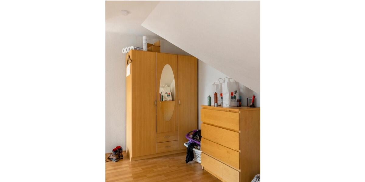 Dachgeschoßwohnung Wiesbaden Mainz-Amöneburg - 1 Zimmer, 28 m&sup2;, 590&euro; | Angebot:25994577