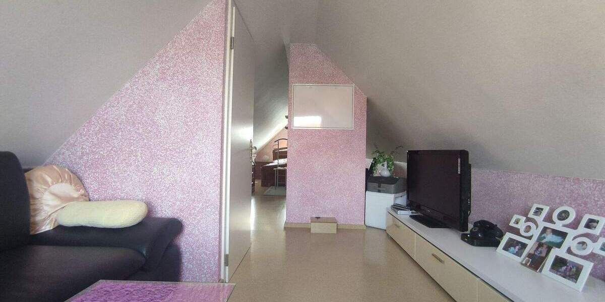 Mehrfamilienhaus, Wohnhaus Bitterfeld-Wolfen Bobbau - 8 Zimmer, 197 m&sup2;, 290.000&euro; | Angebot:25822452