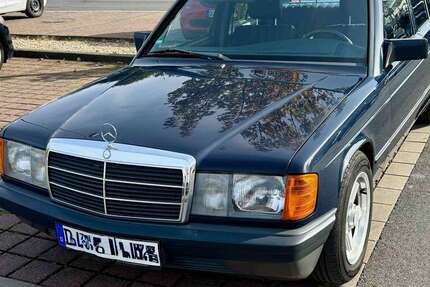 Mercedes-Benz 190 173.000 km 8.250 € Dortmund 44289