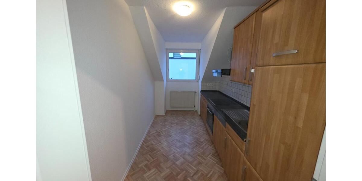 Dachgeschoßwohnung Schloß Holte-Stukenbrock Stukenbrock - 4 Zimmer, 70 m&sup2;, 690&euro; | Angebot:24934981