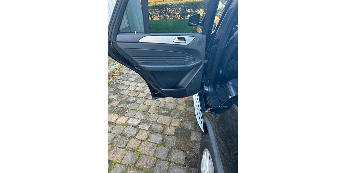 Mercedes-Benz GLE 178.000 km 30.900 &euro; Baiersbronn 72270