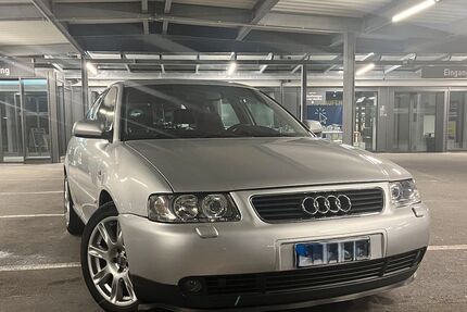 Audi A3 212.000 km 2.990 &euro; Villingen-Schwenningen 78054
