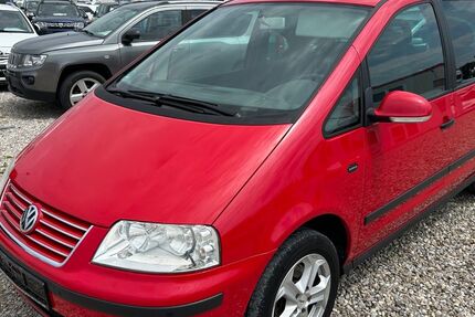 VW Sharan 150.000 km 2.999 € München 81829