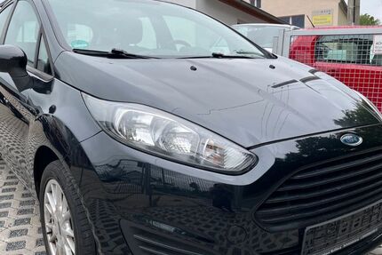 Ford Fiesta 122.950 km 4.990 € Bannewitz 01728