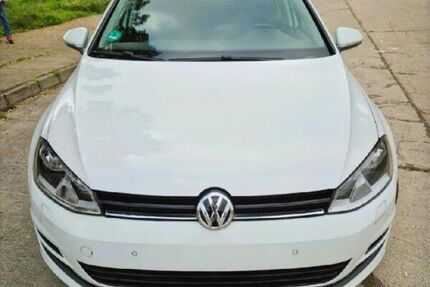 VW Golf 117.000 km 10.200 € Erfurt 99099