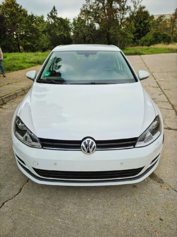 VW Golf 117.000 km 10.200 € Erfurt 99099