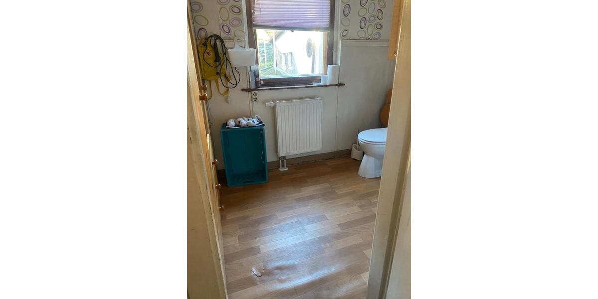 Einfamilienhaus Schmalkalden - 7 Zimmer, 142 m&sup2;, 110.000&euro; | Angebot:25900006