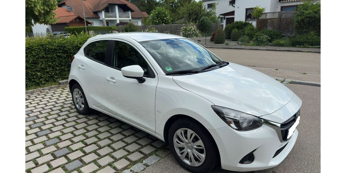 Mazda 2 112.000 km 6.200 &euro; Manching 85077