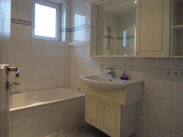 Sehr gepflegte und gut ausgestattete 4 -Zimmerwohnung in einer ruhigen Wohnlage von Preetz 4 zimmer