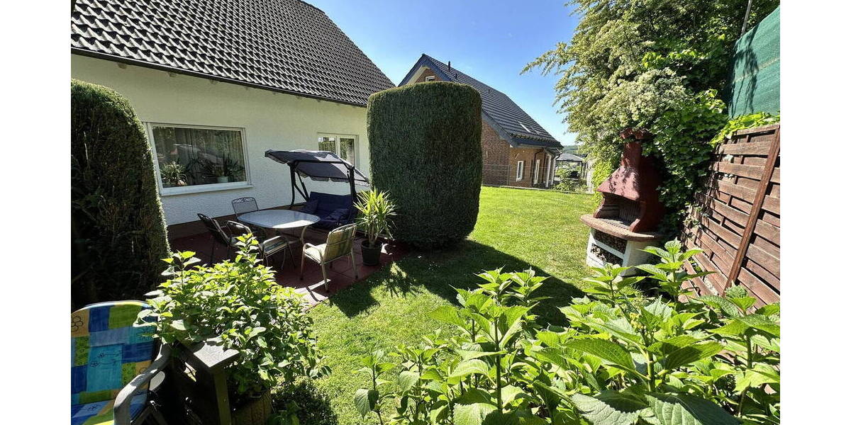 Einfamilienhaus Waldbröl - 6 Zimmer, 126 m&sup2;, 1.500&euro; | Angebot:26794401
