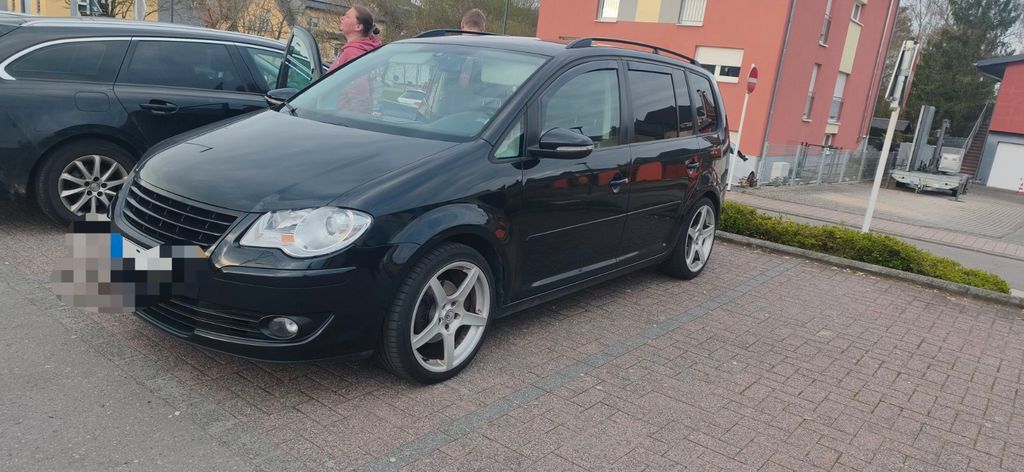 VW Touran 270.000 km 5.500 &euro; Bendorf 56170