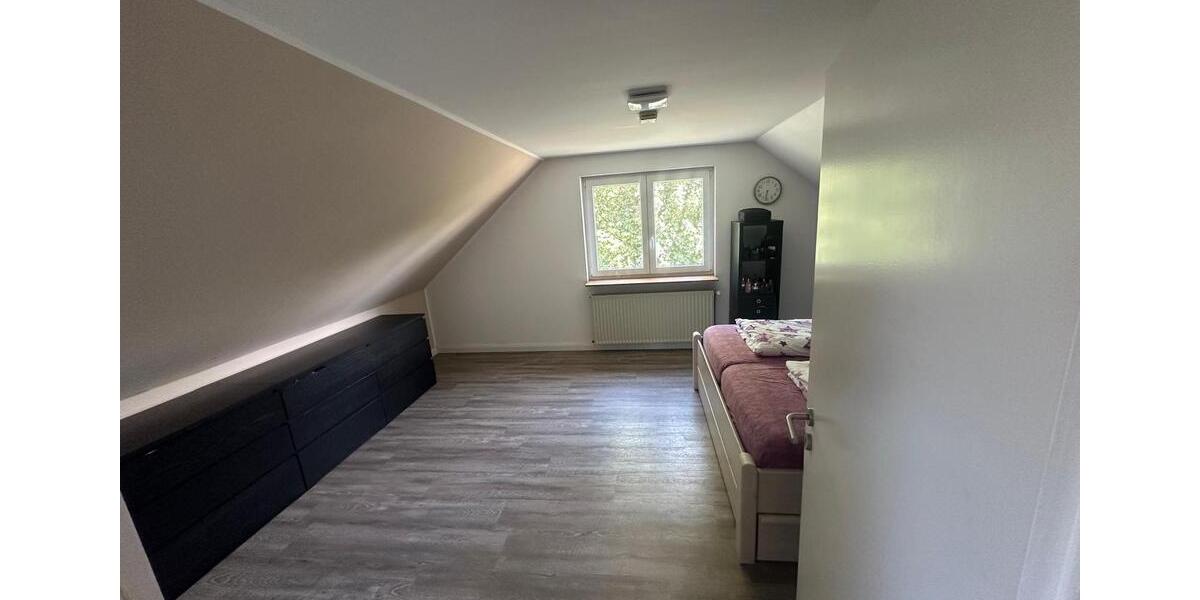 Dachgeschoßwohnung Leck - 2 Zimmer, 55 m&sup2;, 780&euro; | Angebot:25447526