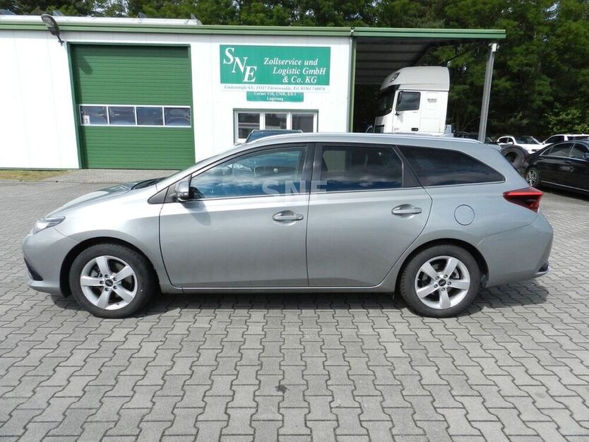 Auris
