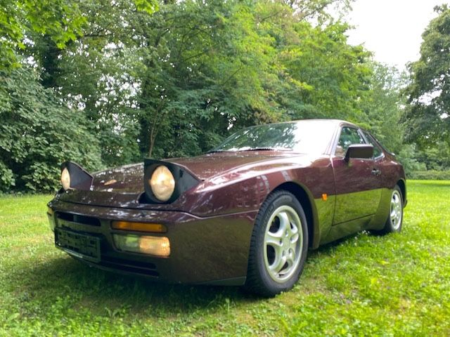 Porsche 944 272.500 km 15.980 &euro; Göttingen 37081