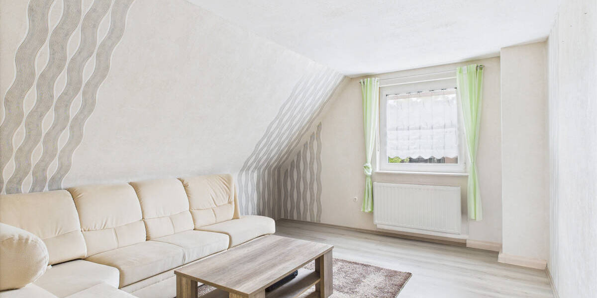 Einfamilienhaus Großeibstadt - 7 Zimmer, 155 m&sup2;, 287.000&euro; | Angebot:25665417