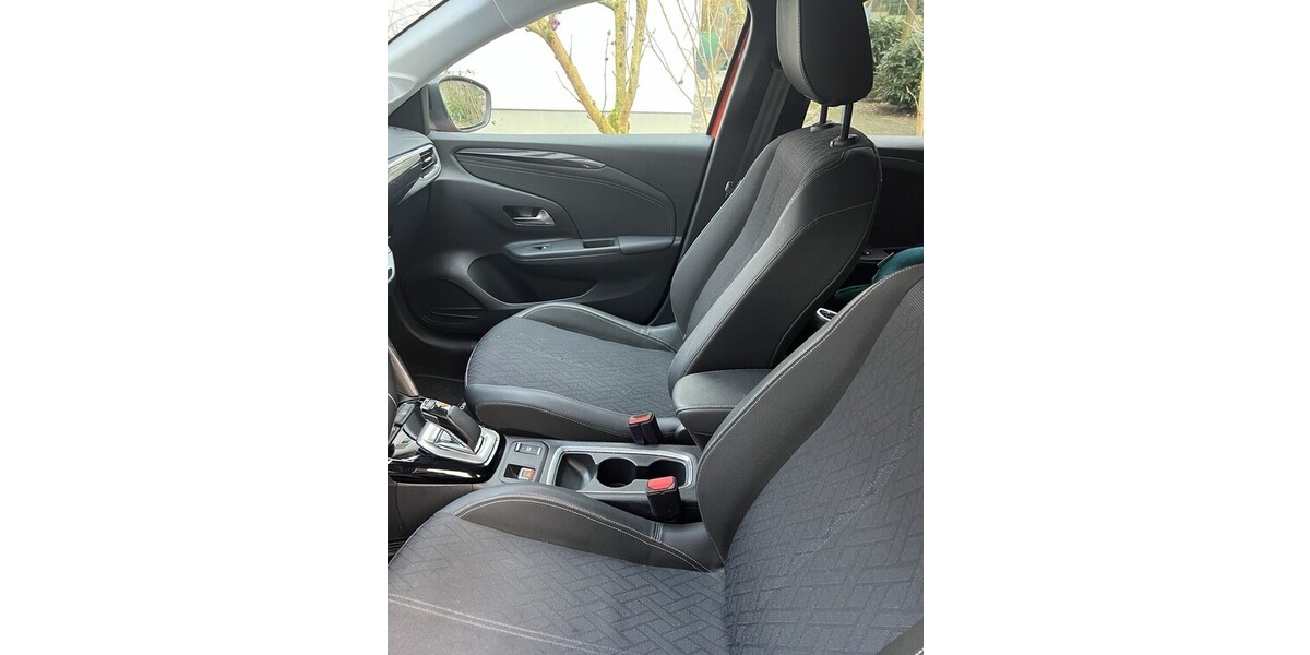 Opel Corsa E 42.300 km 15.500 € Bonn 53111