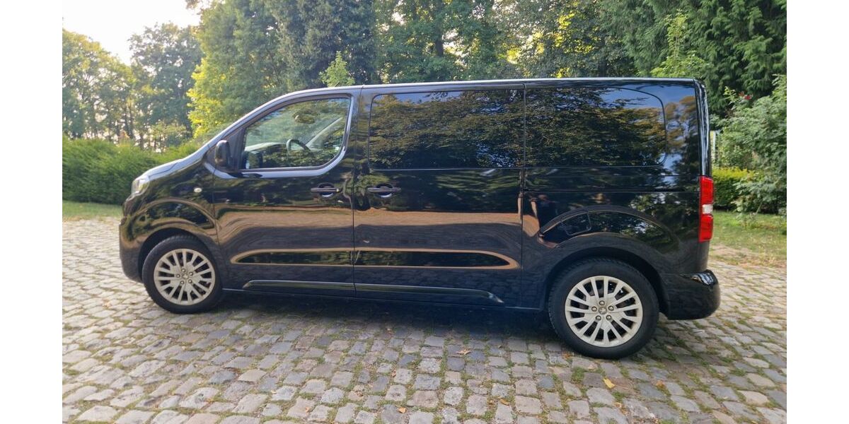 Peugeot Traveller 129.900 km 23.490 &euro; Achim 28832
