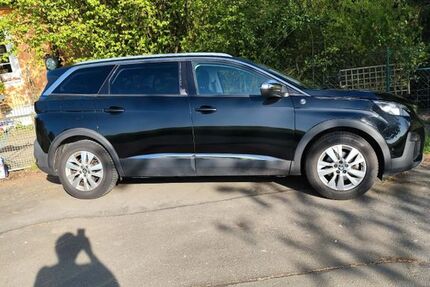 Peugeot 5008 94.000 km 17.500 &euro; Windeck 51570