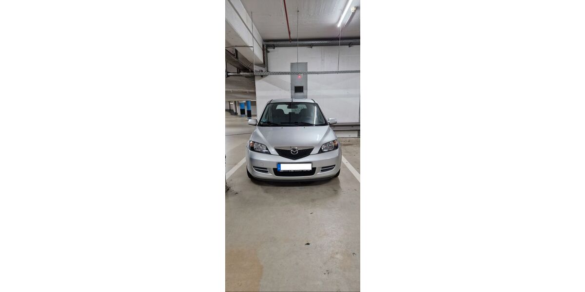 Mazda 2 150.000 km 3.200 &euro; Essen 45138