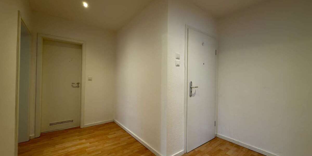 Attraktive 3,5-Zimmer-Wohnung im 2. Obergeschoss mit optionaler Garage - Etagenwohnung Essen Stadtbezirk III | Angebot:25537279