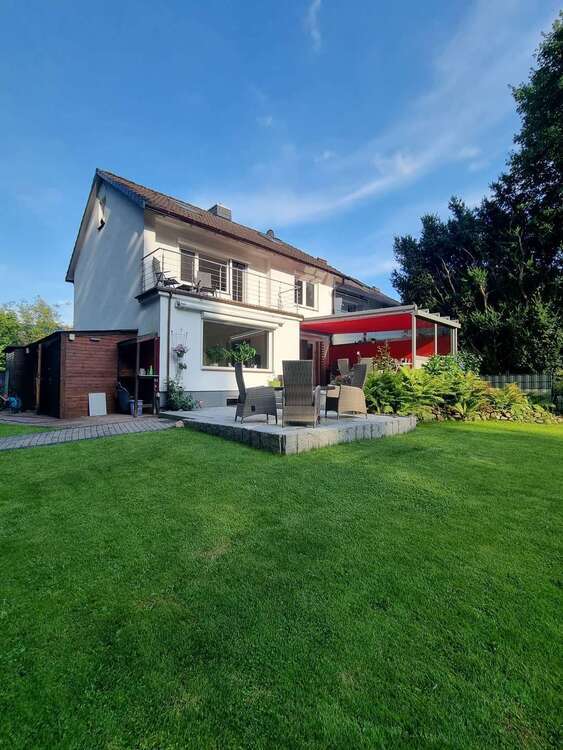 Haus zum Kaufen in Norderstedt 710.000 € 160 m²