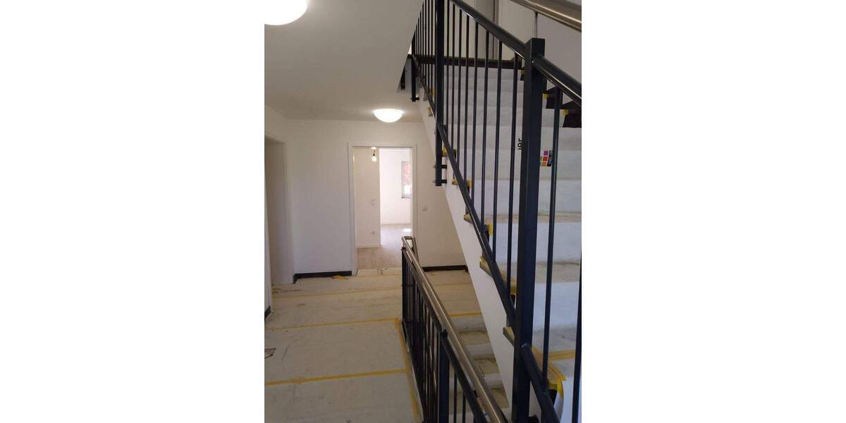 Etagenwohnung Schierling - 2 Zimmer, 61 m&sup2;, 760&euro; | Angebot:25711064