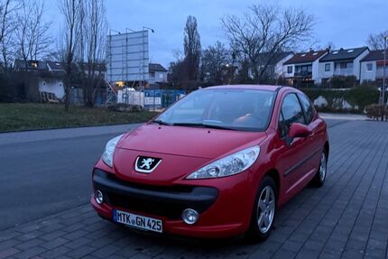 Peugeot 207 108.000 km 2.500 &euro; Frankfurt 60488