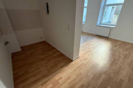 Großes WohnZimmer - offene Küche u.v.m.