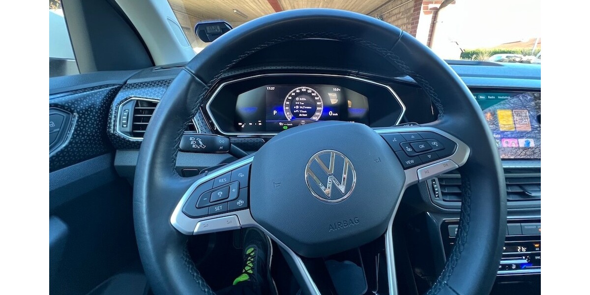 VW T-CROSS STYLE 1.5 TSI 15.500 km 27.400 &euro; Sandesneben 23898