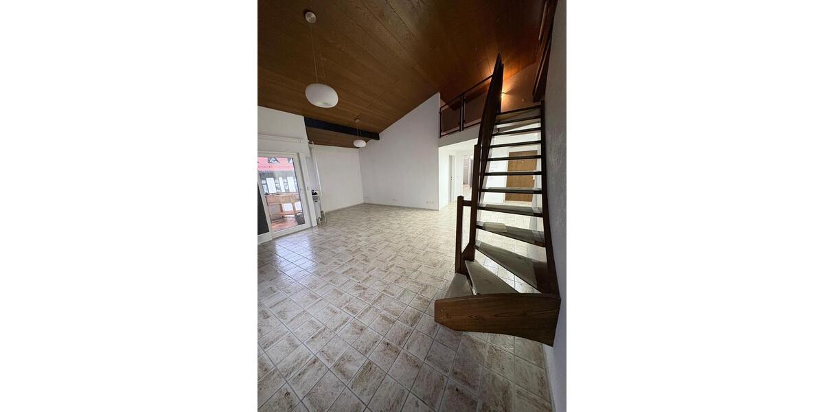 Schöne 3,5 Zimmer Maisonette-Wohnung in Rems-Murr-Kreis, Welzheim 3.5 zimmer