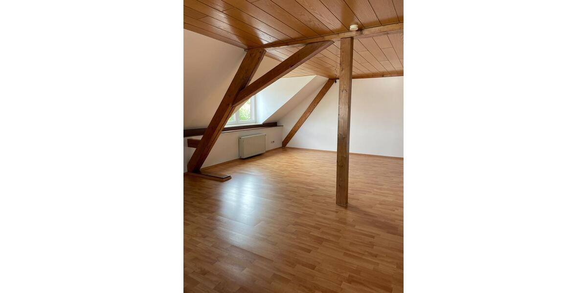 Dachgeschoßwohnung Breitenbach - 5 Zimmer, 110 m&sup2;, 770&euro; | Angebot:26179230