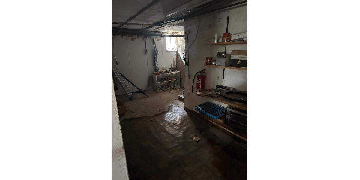 Einfamilienhaus Angelburg - 7 Zimmer, 144 m&sup2;, 250.000&euro; | Angebot:26586045