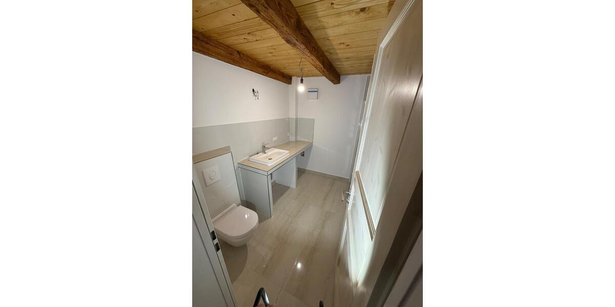 Erstbezug nach Kernsanierung zu vermieten 6 zimmer