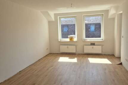 Wohnung Schleswig Freiheit - 3 Zimmer, 71 m&sup2;, 834&euro; | Angebot:26481135