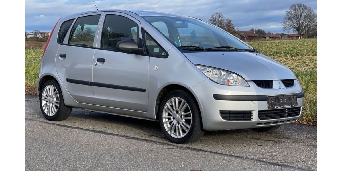 Mitsubishi Colt 120.000 km 2.100 &euro; Fellbach 70736