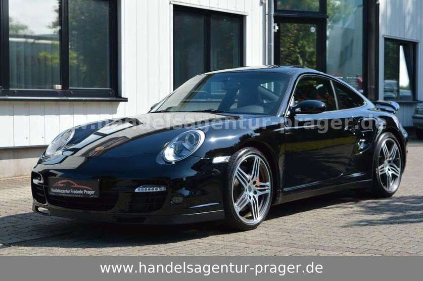 911