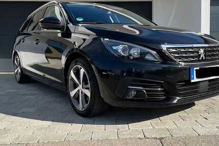 Peugeot 308 130.000 km 9.600 &euro; Mössingen 72116